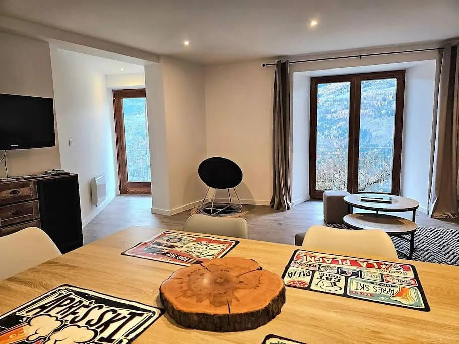 アパート Appartement De 80M² Plein Sud Entierement Renove ラ・プラーニュ フランス